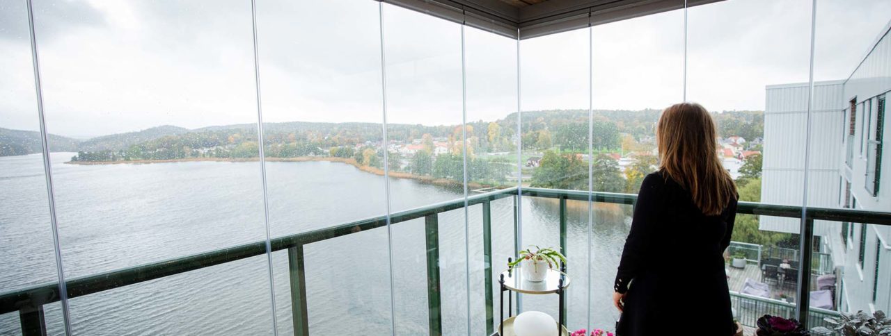 Lumon sunrooms and glass walls in Simcoe, Ontario