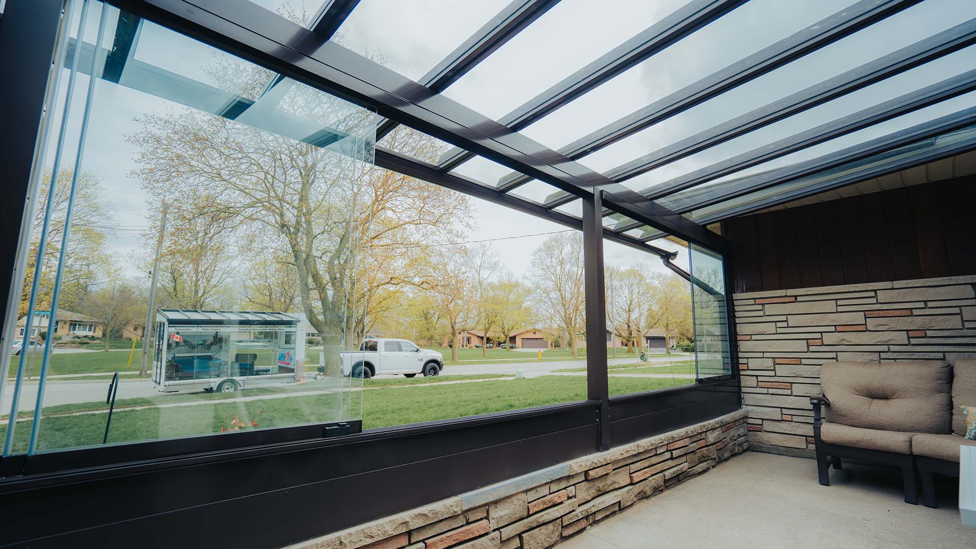 Lumon retractable glazing