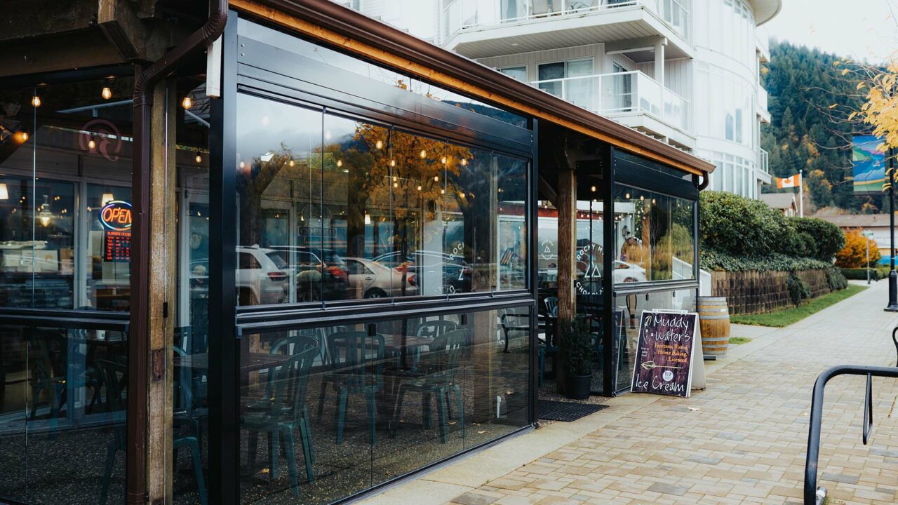 Restaurant Patio Enclosure by Lumon Canada