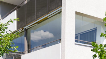 Balkon mit geschlossener Verglasung