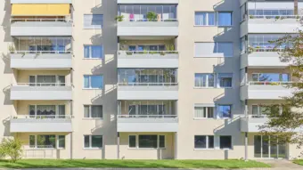 Lumon Balkonverglasungen an Renovierungsprojekt in der Schweiz
