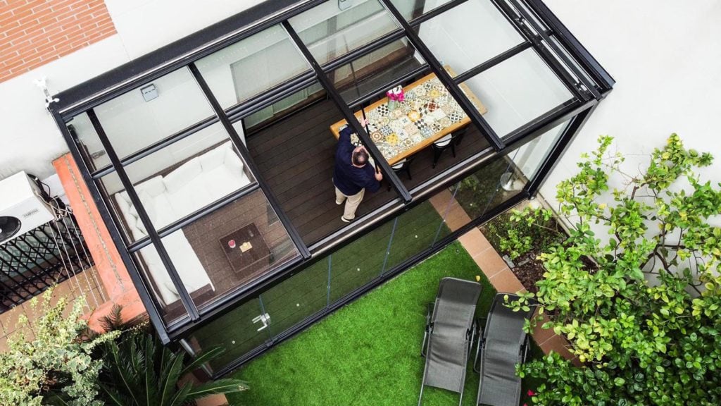 Cómo mantener tu terraza siempre limpia y con poco esfuerzo