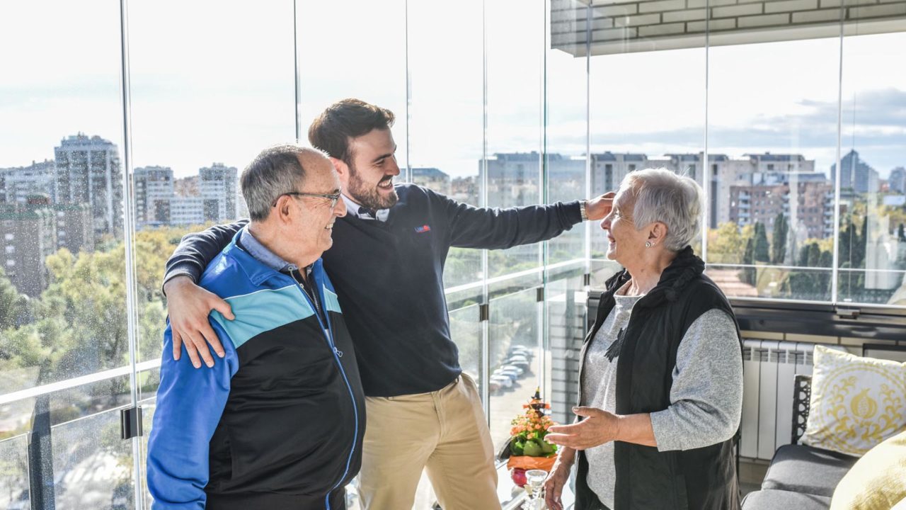 Presupuesto para terraza acristalada pequeña y grande