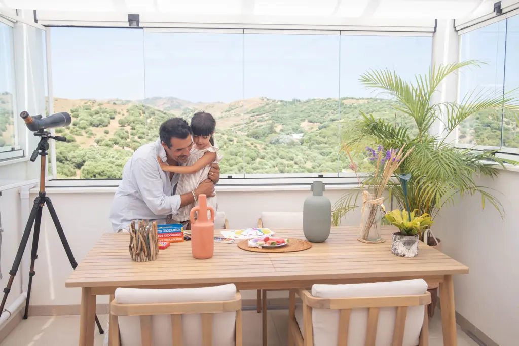 ¿Cómo enfriar una terraza en verano?