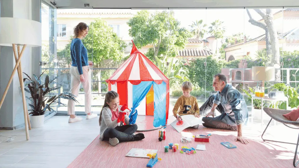 Ideas para crear una zona de juegos infantil en tu terraza