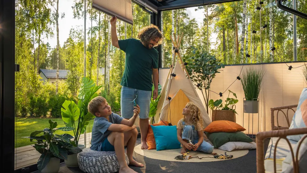 Terassi Kaihtimet Kesä Leikki Lapset