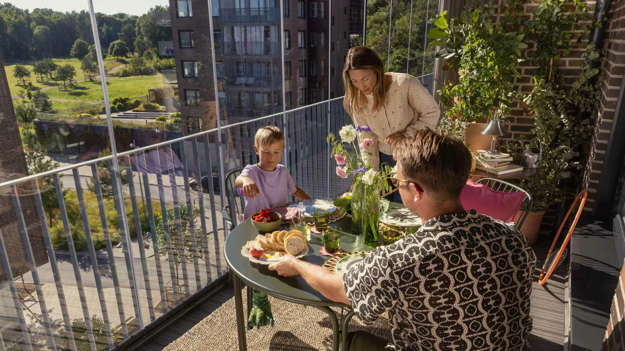 Lumon - Förlänger sommaren, kvällarna, hemmet och livet på balkongen