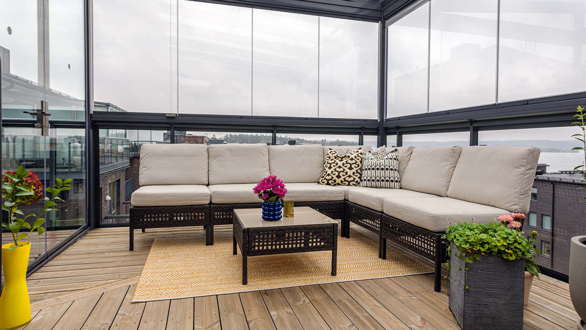 FAQ Balcony Glazing - Lumon